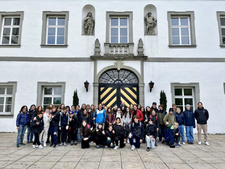 Schülerinnen und Schüler aus Fontanellato besuchen die Schloß Realschule Kißlegg